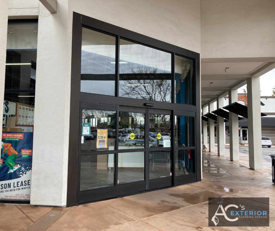 Window Cleaning in Santa Cruz, CA